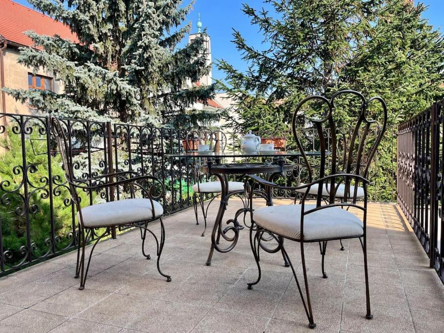 Apartmán s terasou u lázeňské kolonády Poděbrady Exterior foto